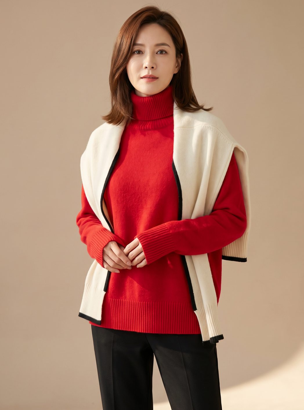 Adelina oversized turtleneck sweater